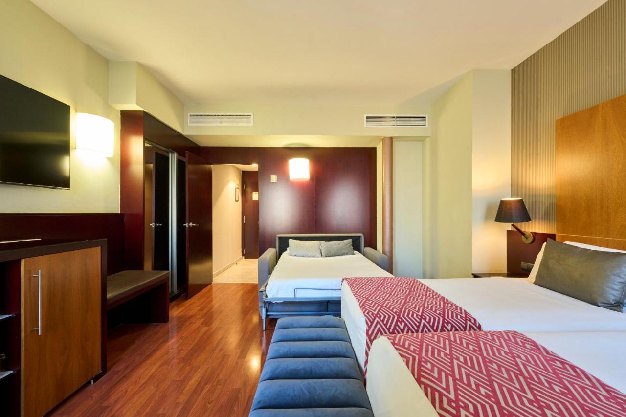 Triple Room,1436450818:JPEG