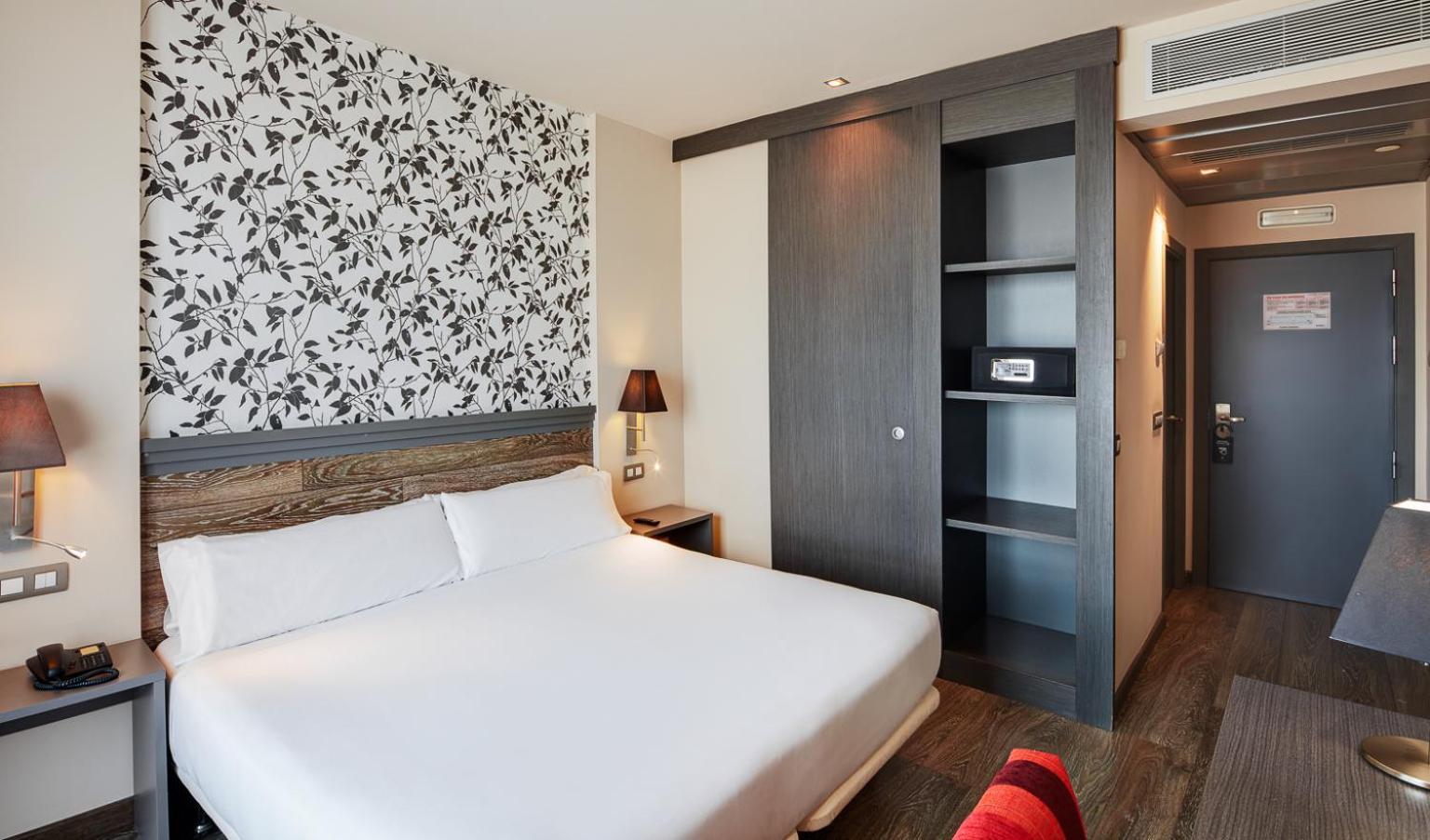 Queen Room,1436415502:JPEG