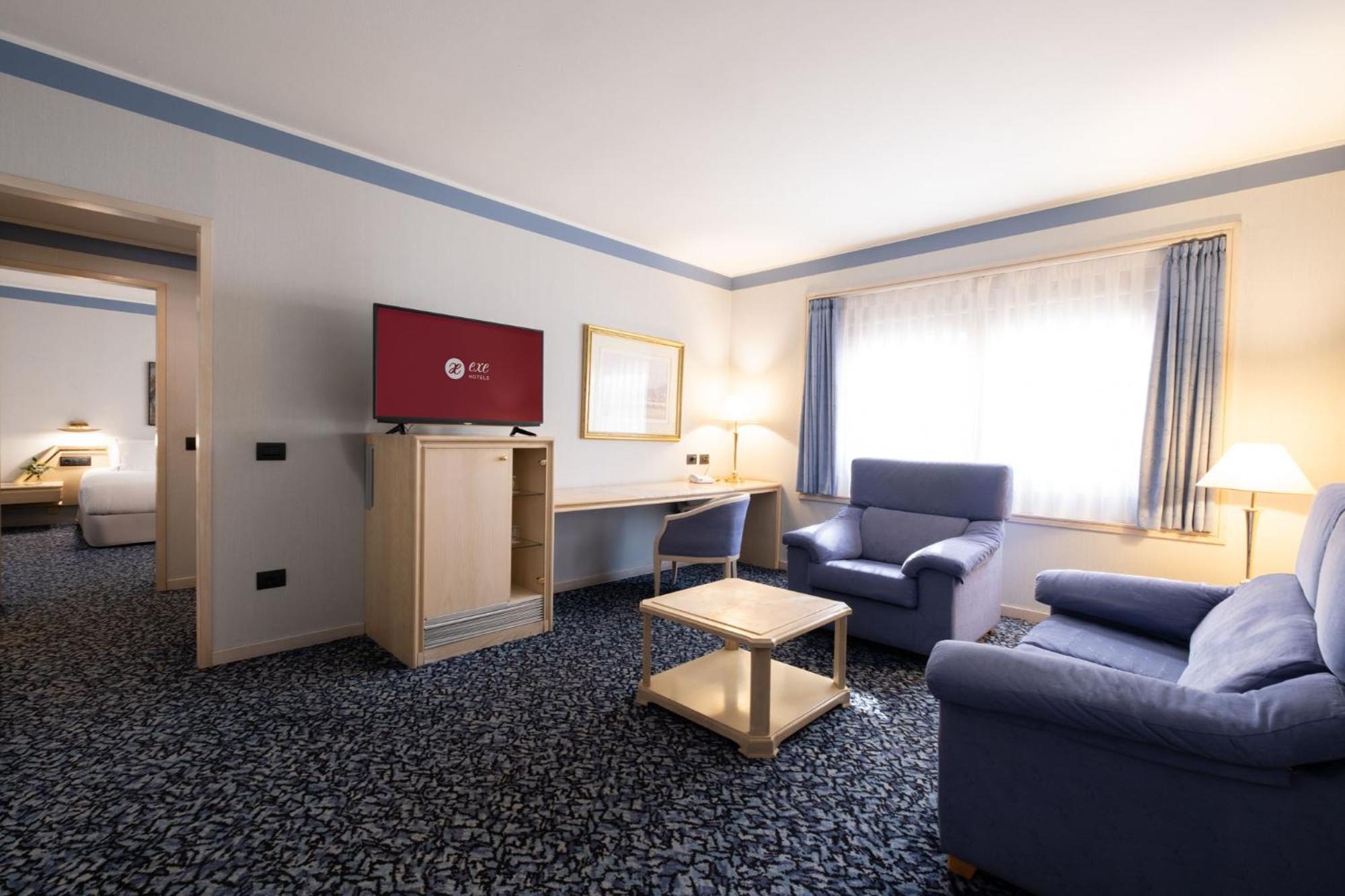 Junior Suite,1616874536:JPEG