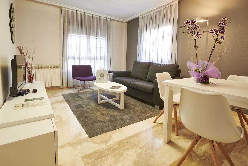 2 Bedroom Apartment,779100639:JPEG